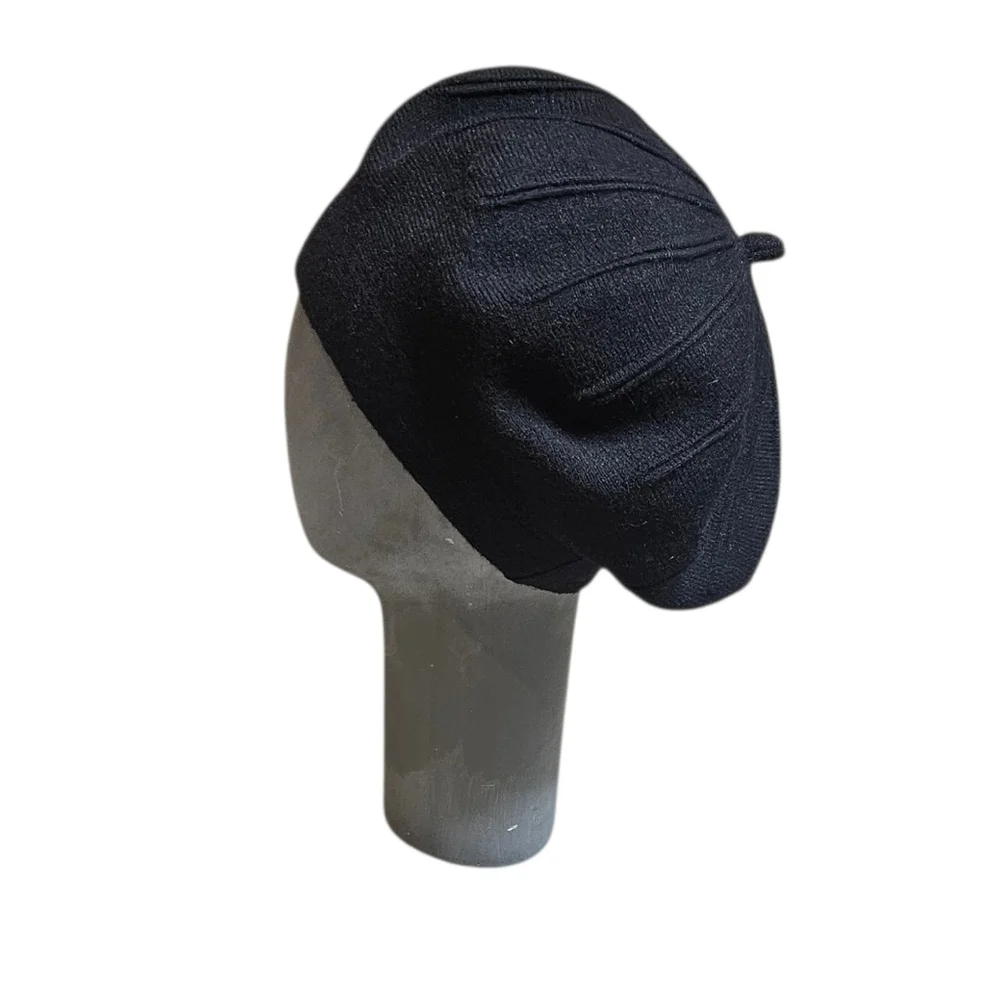 Vintage Black Knit Beret Classic French Wool-Feel Hat Timeless Parisian Style - Picture 4 of 6